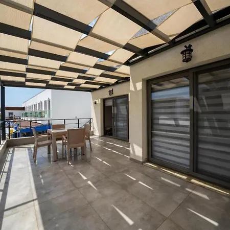 公寓 2 Bedroom On The Beach In Yahsi