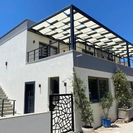 2 Bedroom On The Beach In Yahsi Apartamento