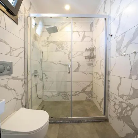 Διαμέρισμα 2 Bedroom On The Beach In Yahsi
